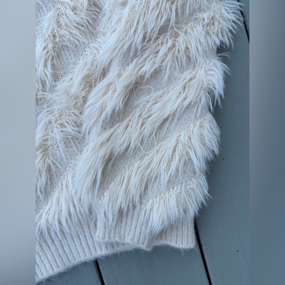 Morghy Art Stylist Italy Soft Wool Blend Textured Cream Sweater S/M - Picture 4 of 8